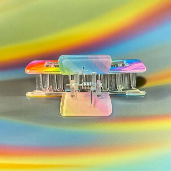 PRIDE MONTH RAINBOW SQUARE HAIR CLAW - Picture 5 of 8